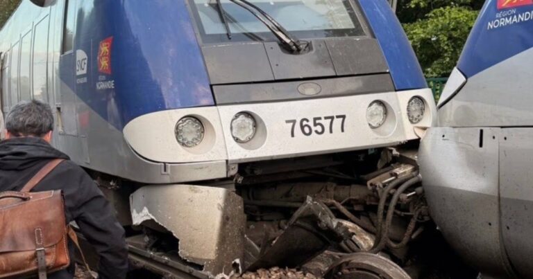 244523